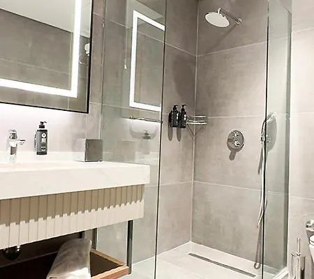 Ramada Encore By Wyndham Selcuklu Hotel 3*
