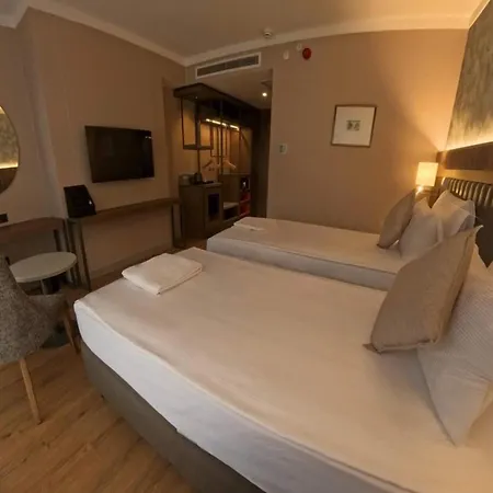 Hotel Ramada Encore By Wyndham Selcuklu