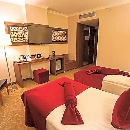 Ramada Encore By Wyndham Selcuklu Отель