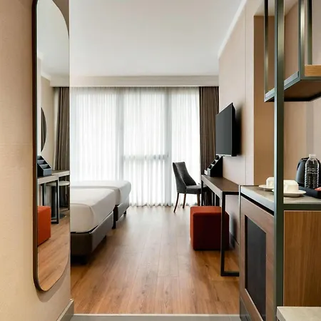 Ramada Encore By Wyndham Selcuklu Отель