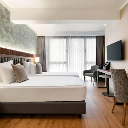 Ramada Encore By Wyndham Selcuklu Отель 4*