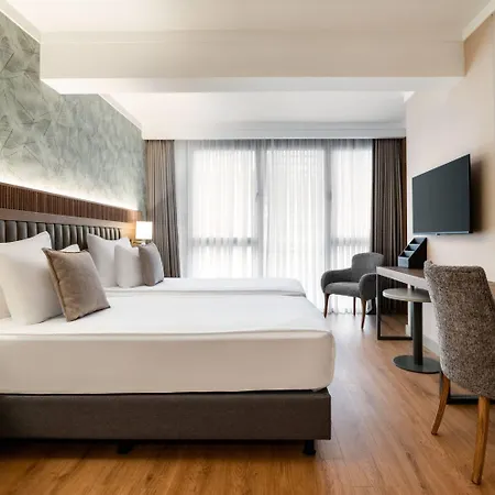 Отель Ramada Encore By Wyndham Selcuklu 4*