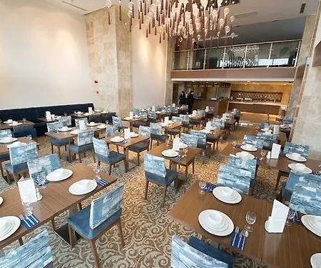 Hotel Ramada Encore By Wyndham Selcuklu 3*